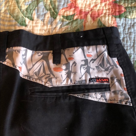 VOLCOM vintage shorts - Picture 3 of 5